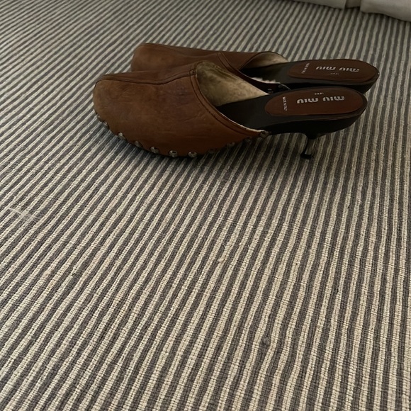 miu miu Sherpa-lined clogs - Picture 3 of 7